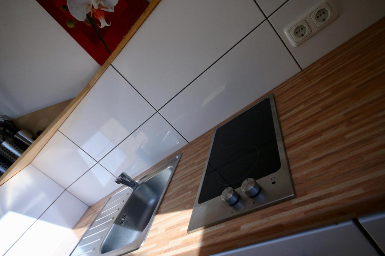 Moderne Studio Apartments Und 4 Zimmer Wohnungen In Oberhausen, Ideal Fuer Geschaeftsreisende Und Monteure Exterior foto